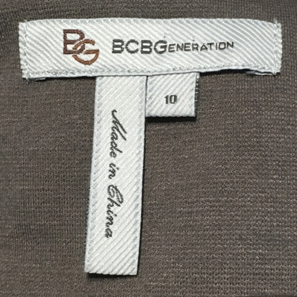 🥂👜 BCBG Beige Sheath Dress w Mesh Detailing ✨ - Picture 5 of 7